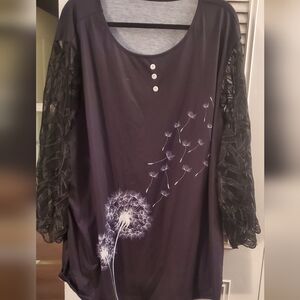 Chic Black Dandelion Blouse with Lace Sleeves